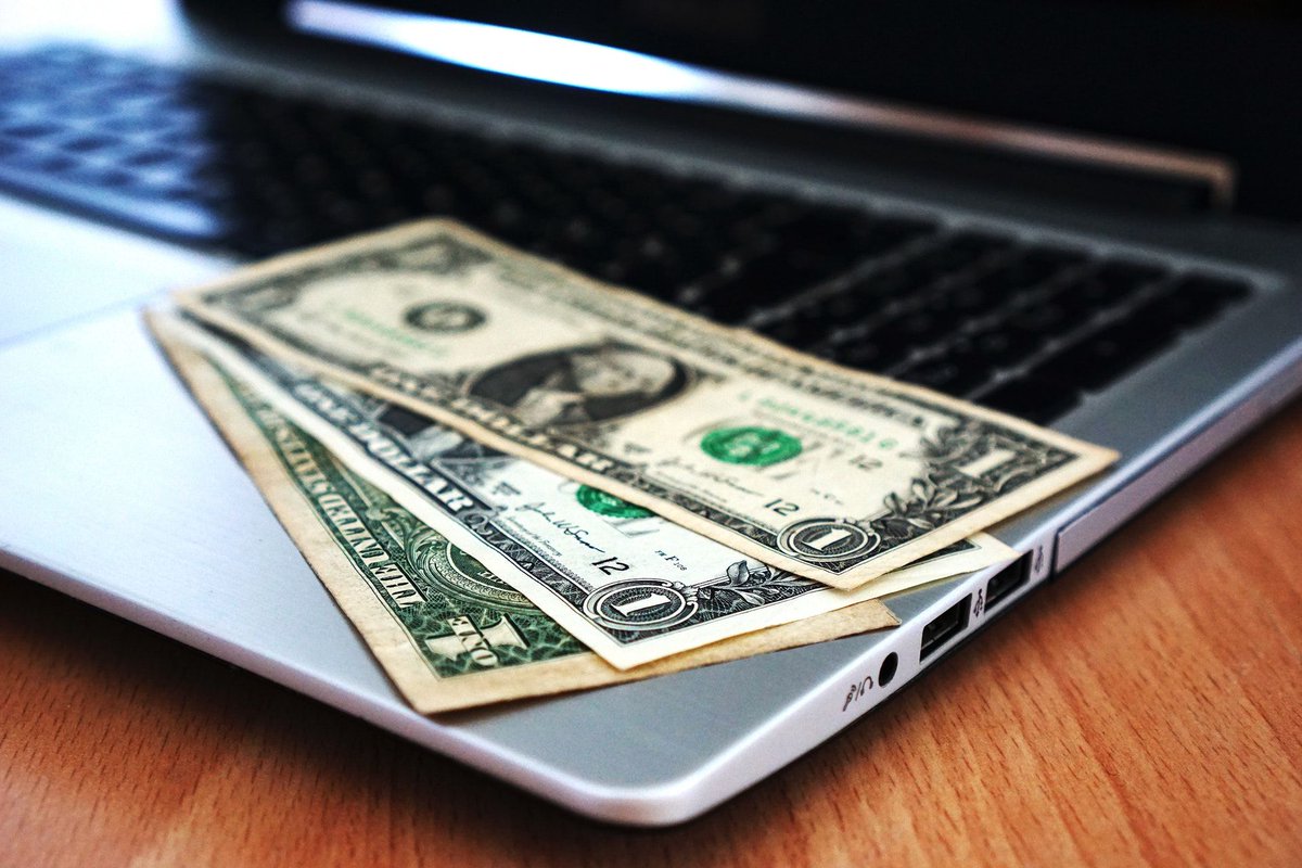 Making Money Blogging: 11 Easiest Ways - Blogging - Lorelei Web